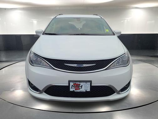 2018 Chrysler Pacifica Touring-L