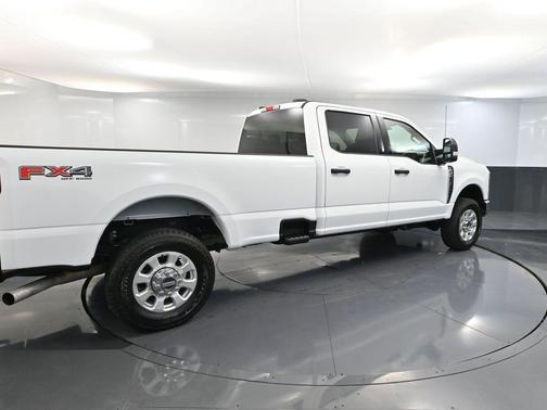 2024 Ford F-350 XLT