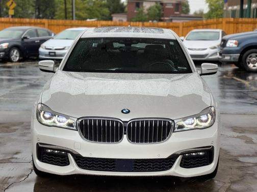 2016 BMW 750 i xDrive