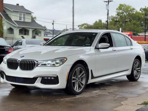 2016 BMW 750 i xDrive