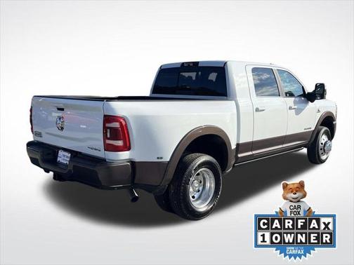2024 RAM 3500 Limited Longhorn Mega Cab 4x4 64' Box