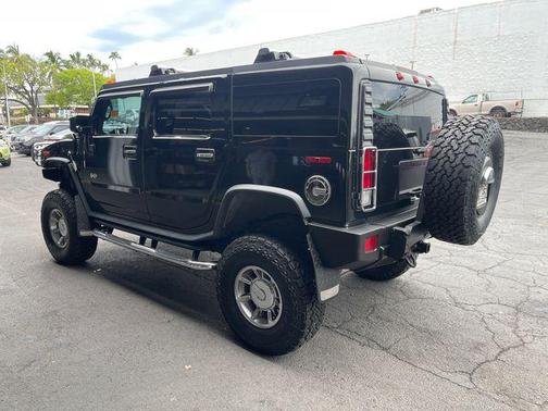 Black 2007 Hummer H2 Base