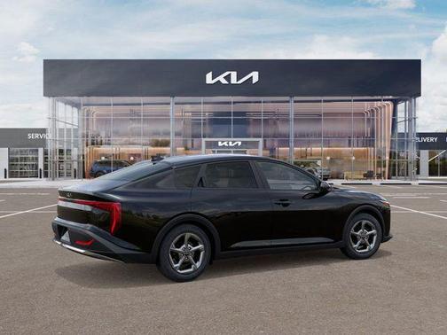Aurora Black 2026 Kia K4 LXS