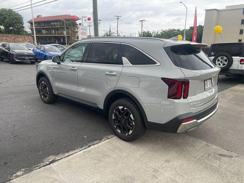 Wolf Gray 2025 Kia Sorento S