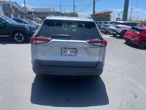 Silver Sky Metallic 2022 Toyota RAV4 XLE