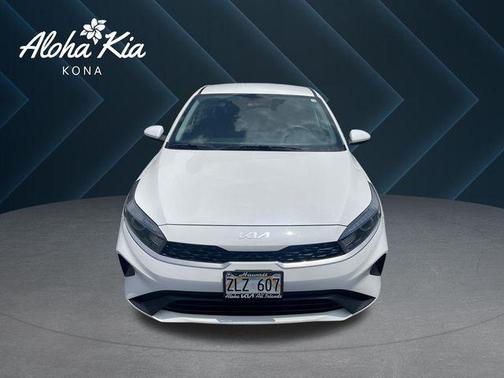 Snow White Pearl 2024 Kia Forte LXS