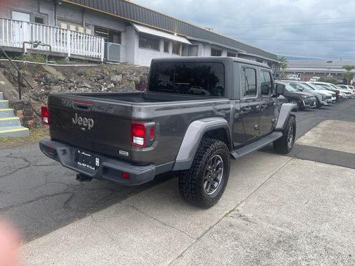 Granite Crystal Metallic Clearcoat 2021 Jeep Gladiator Overland