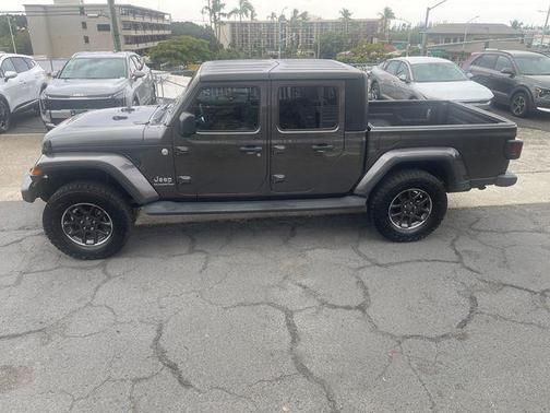 Granite Crystal Metallic Clearcoat 2021 Jeep Gladiator Overland