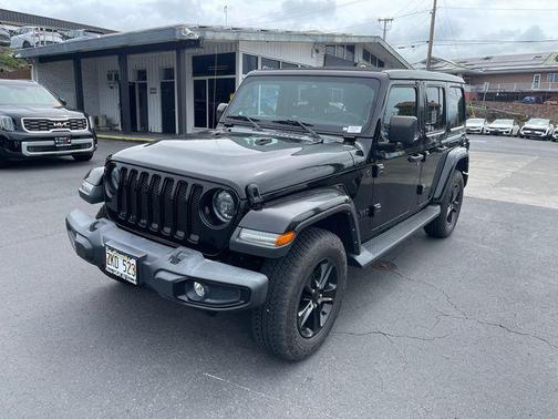 Black Clearcoat 2023 Jeep Wrangler 4-Door Sahara Altitude 4x4
