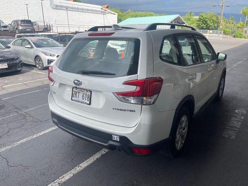 Crystal White Pearl 2021 Subaru Forester Base