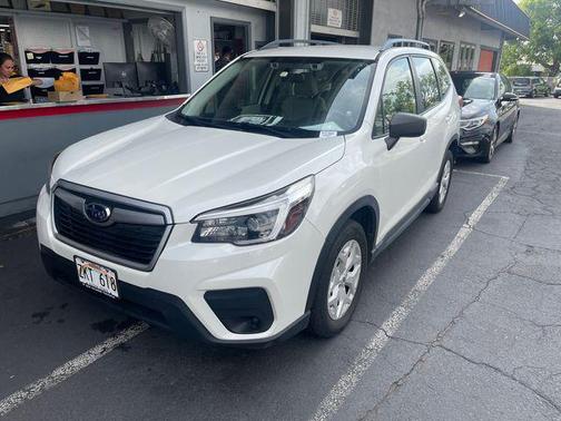 Crystal White Pearl 2021 Subaru Forester Base
