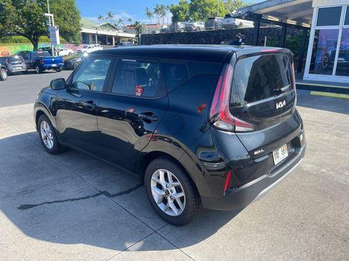 Fusion Black 2025 Kia Soul LX