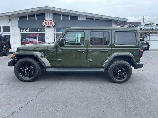 Sarge Green Clearcoat 2023 Jeep Wrangler 4-Door Sahara Altitude 4x4