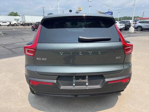 2026 Volvo XC40 B5 Plus