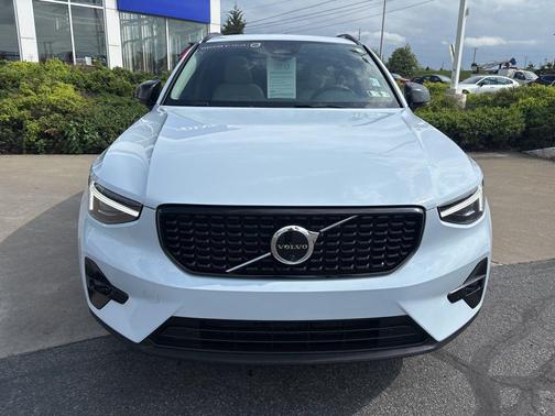 Cloud Blue 2026 Volvo XC40 Plus, B5 AWD Gas (mild hybrid), Dark