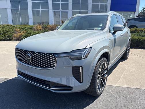 Vapour Grey Metallic 2026 Volvo XC90 Plug-In Hybrid Ultra, T8 AWD, Electric/Gasoline, Bright, 7 Seats