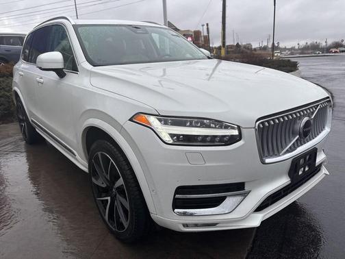 2023 Volvo XC90 B6 Plus 6-Seater