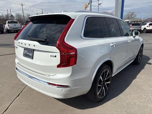 2023 Volvo XC90 B6 Plus 6-Seater
