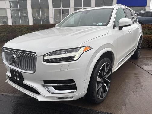 2023 Volvo XC90 B6 Plus 6-Seater