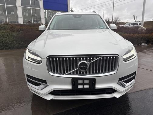 2023 Volvo XC90 B6 Plus 6-Seater