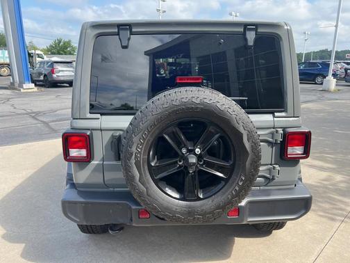 2021 Jeep Wrangler Unlimited Sahara