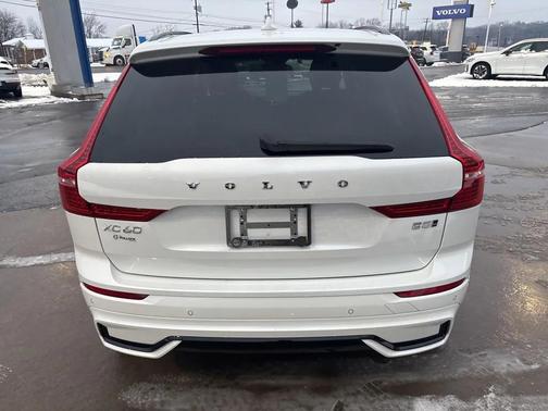 2025 Volvo XC60 B5 Core