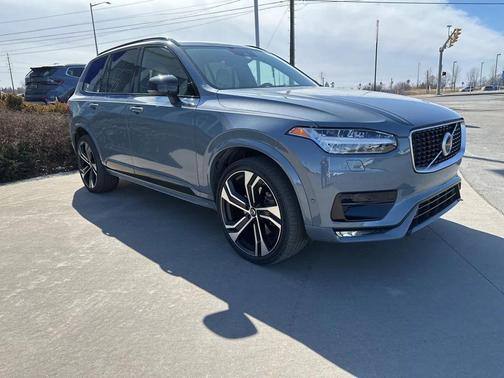 2020 Volvo XC90 T6 R-Design