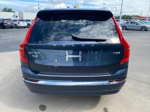 2025 Volvo XC90 Plug-In Hybrid Plus