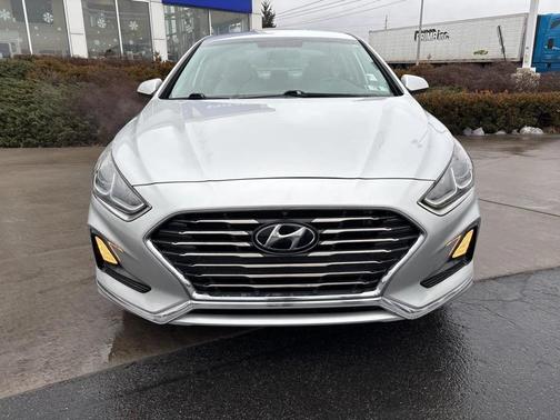 2018 Hyundai SONATA SE