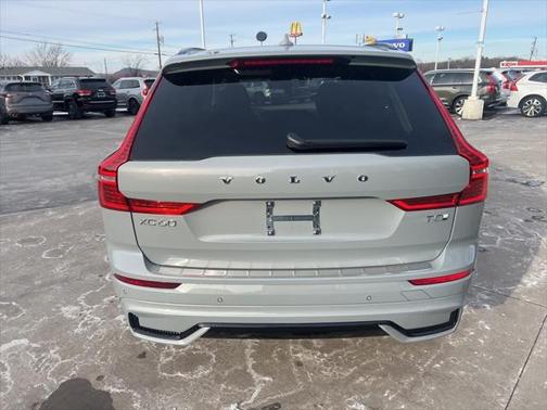 2025 Volvo XC60 Plug-In Hybrid T8 Plus