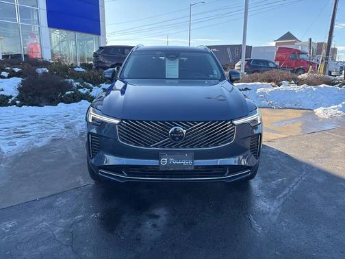 2025 Volvo XC90 B6 Plus 7-Seater