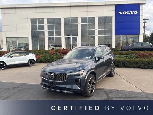 2025 Volvo XC90 B6 Plus 7-Seater