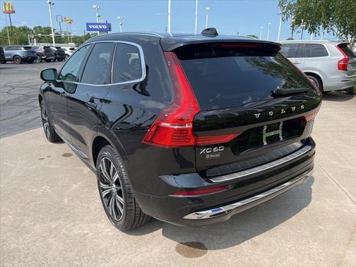 2023 Volvo XC60 B5 Plus Bright Theme