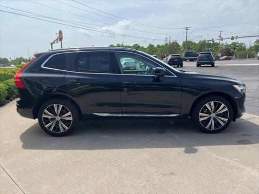 2023 Volvo XC60 B5 Plus Bright Theme