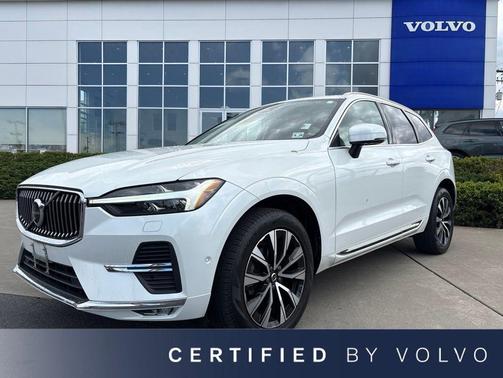 Crystal White Metallic 2023 Volvo XC60 B5 Plus Bright Theme
