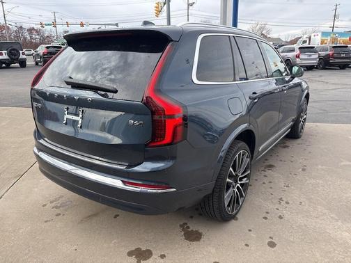 2026 Volvo XC90 B6 Plus 7-Seater