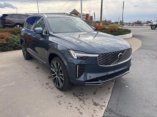 2026 Volvo XC90 B6 Plus 7-Seater