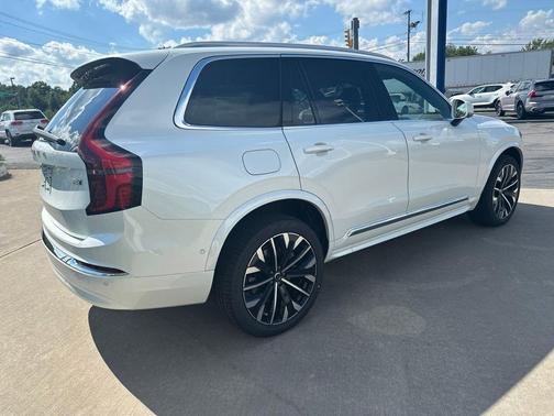 Crystal White Pearl 2026 Volvo XC90 Ultra, B6 AWD Gas (mild hybrid), Gasoline, Bright, 7 Seats