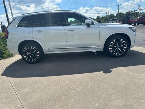 Crystal White Pearl 2026 Volvo XC90 Ultra, B6 AWD Gas (mild hybrid), Gasoline, Bright, 7 Seats