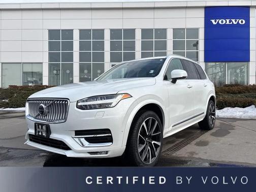 2023 Volvo XC90 B5 Plus