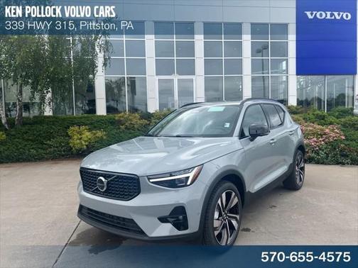 2026 Volvo XC40 B5 Ultra