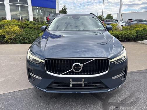 Denim Blue Metallic 2023 Volvo XC60 B5 Core