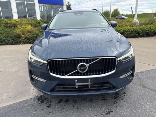 Denim Blue Metallic 2023 Volvo XC60 B5 Core