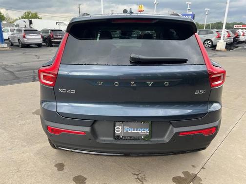 2026 Volvo XC40 B5 Plus