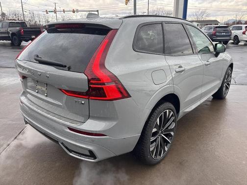 2026 Volvo XC60 Plug-In Hybrid Ultra, T8 AWD Electric/Gasoline, Dark