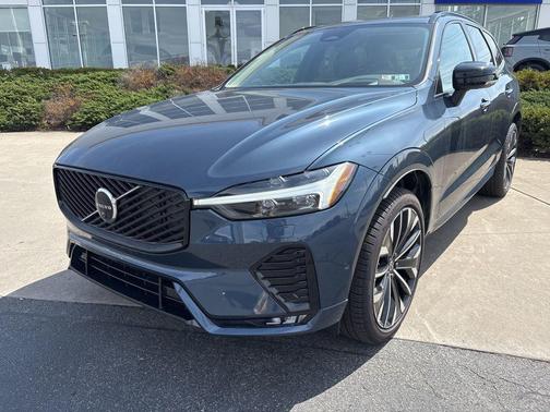 Denim Blue Metallic 2026 Volvo XC60 B5 Ultra