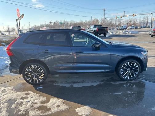 2026 Volvo XC60 B5 Ultra