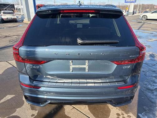 2026 Volvo XC60 B5 Ultra