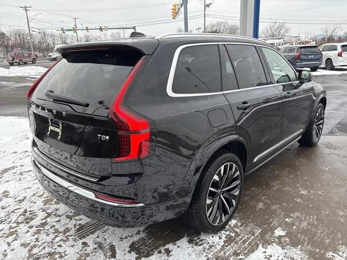 2026 Volvo XC90 Plug-In Hybrid Ultra, T8 AWD, Electric/Gasoline, Bright, 7 Seats