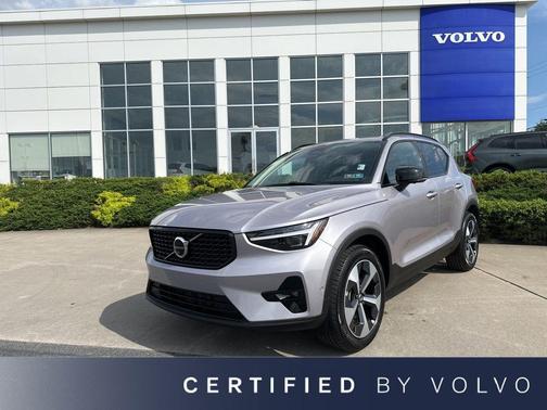 Aurora Silver 2026 Volvo XC40 Plus, B5 AWD Gas (mild hybrid), Dark